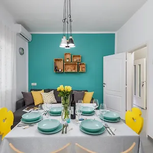 Lovely House With Garden Near Centre Pula